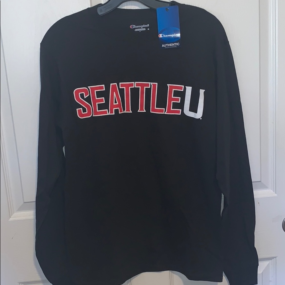 Black long sleeve athletic shirt